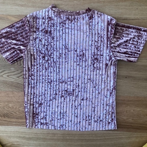 PINK VELVET  SHORT SLEEVES T-SHIRT XS - Picture 7 of 9